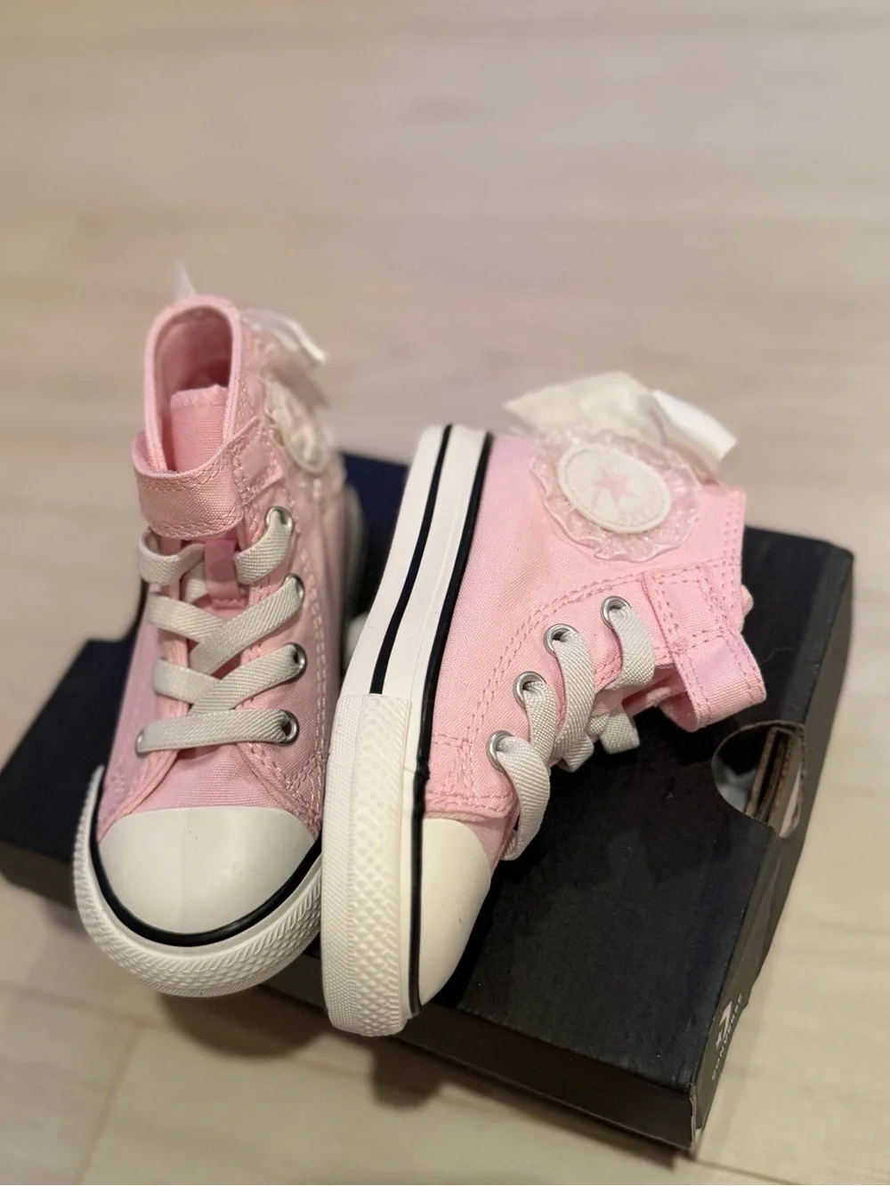 Converse Chuck Taylor All Star Sweet Dreams Easy-On High-Top Sneaker NIB